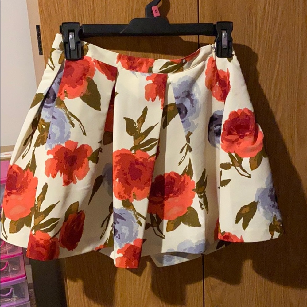Floral mini